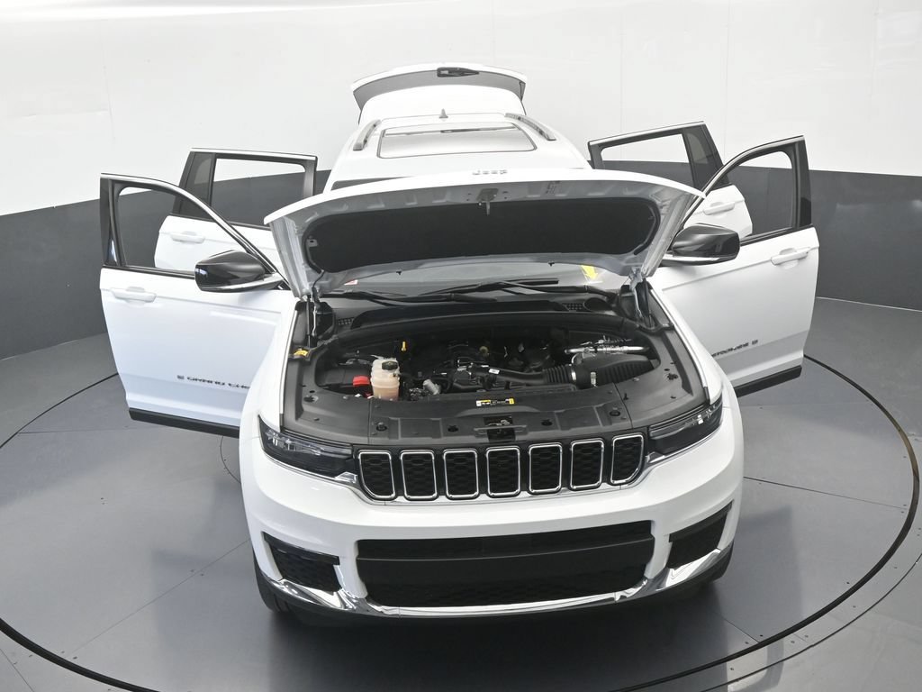 Used 2023 Jeep Grand Cherokee L Limited AWD/4WD image 76