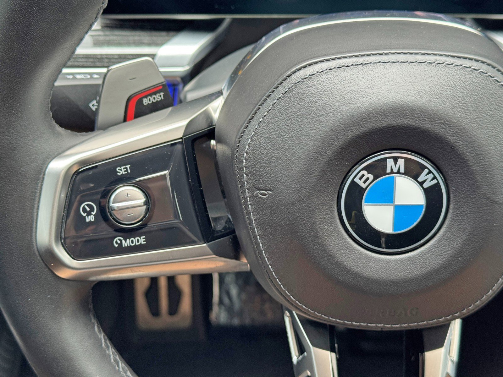 Used 2023 BMW 740i RWD image 23