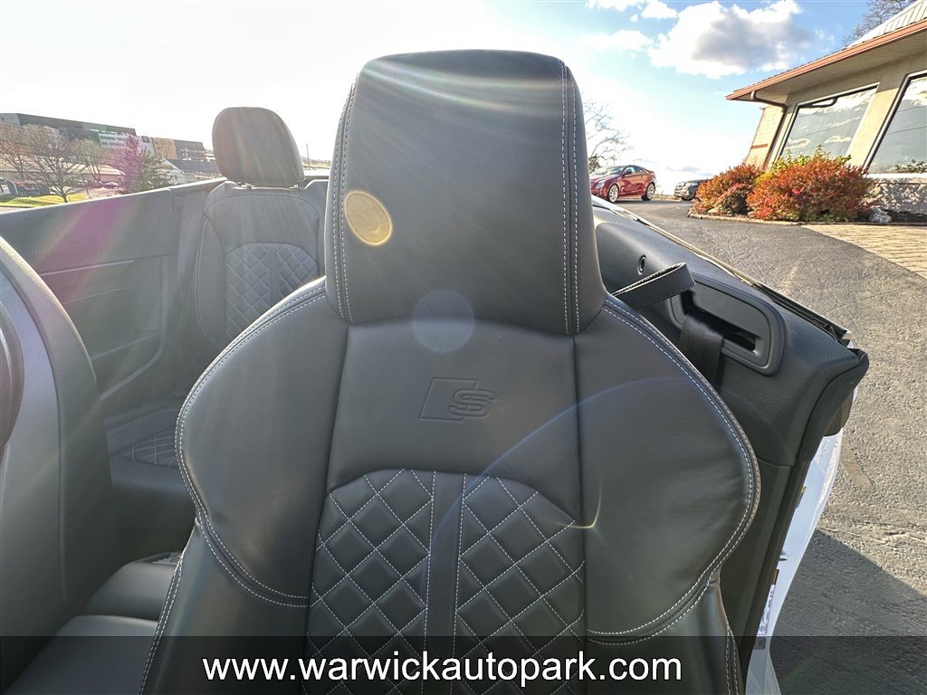 Used 2024 Audi S5 Premium w/ Convenience Package image 10