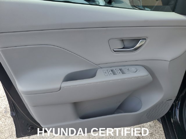 Certified 2024 Hyundai Kona Limited FWD image 9