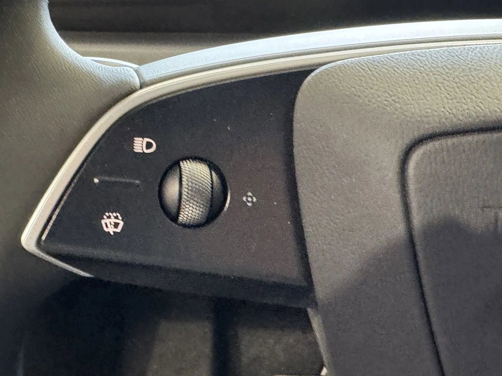 Used 2026 Tesla Model Y Long Range image 19