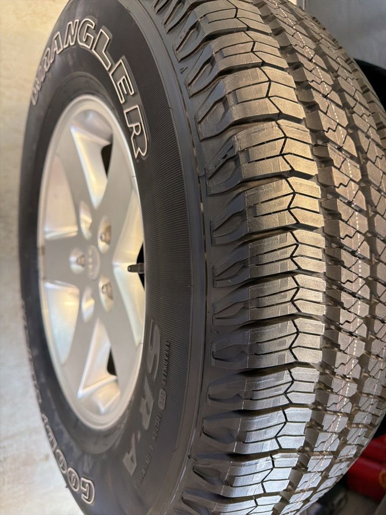 Used 2017 Jeep Wrangler Unlimited Sport w/ Quick Order Package 24S image 33