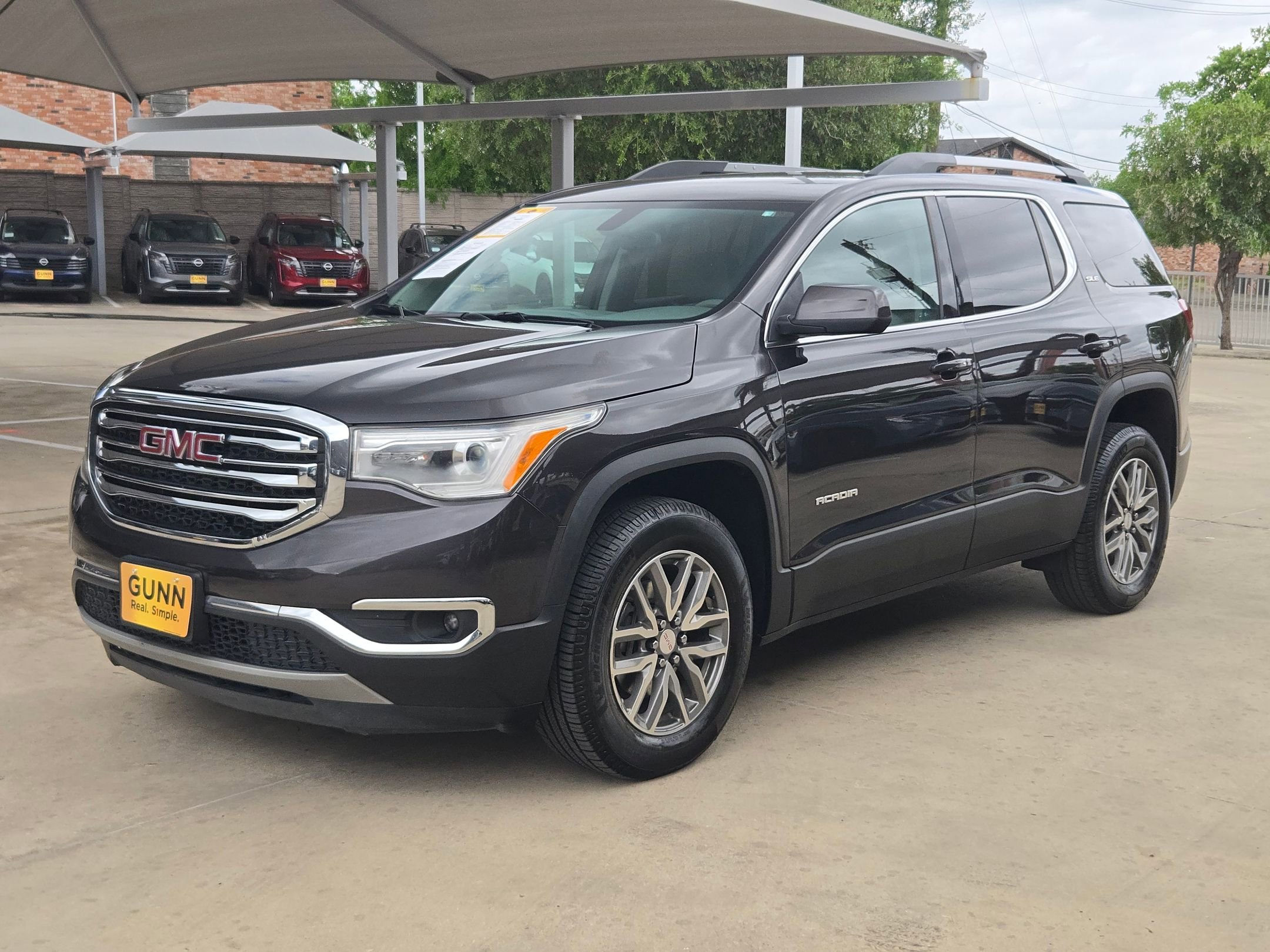 Used 2017 GMC Acadia SLE w/ Driver Alert Package I FWD image 7