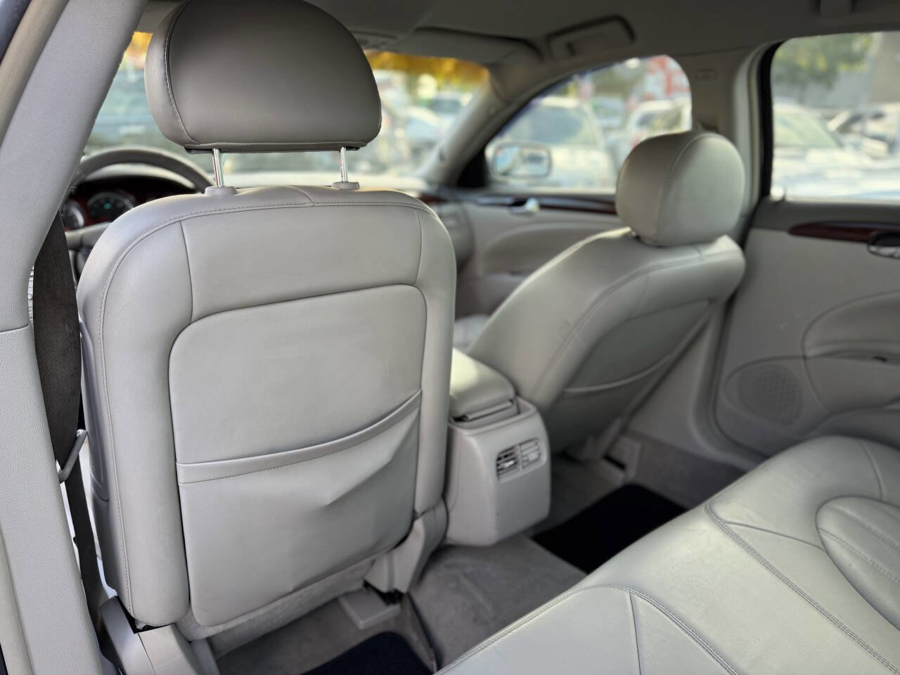 Used 2007 Buick Lucerne CXL w/ Luxury Package FWD image 14