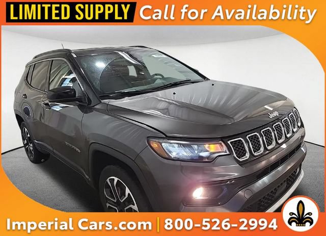 Used 2023 Jeep Compass Limited AWD/4WD image 1