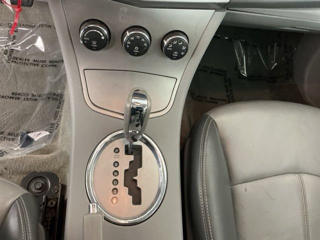 Used 2007 Chrysler Sebring Limited w/ Premium Group FWD image 18