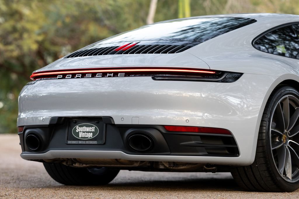 Used 2024 Porsche 911 Carrera 4S w/ Sport Package image 15