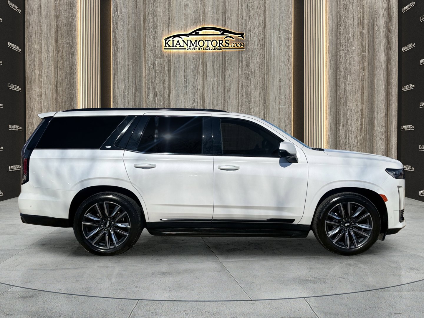Used 2023 Cadillac Escalade Sport w/ Touring Package image 13