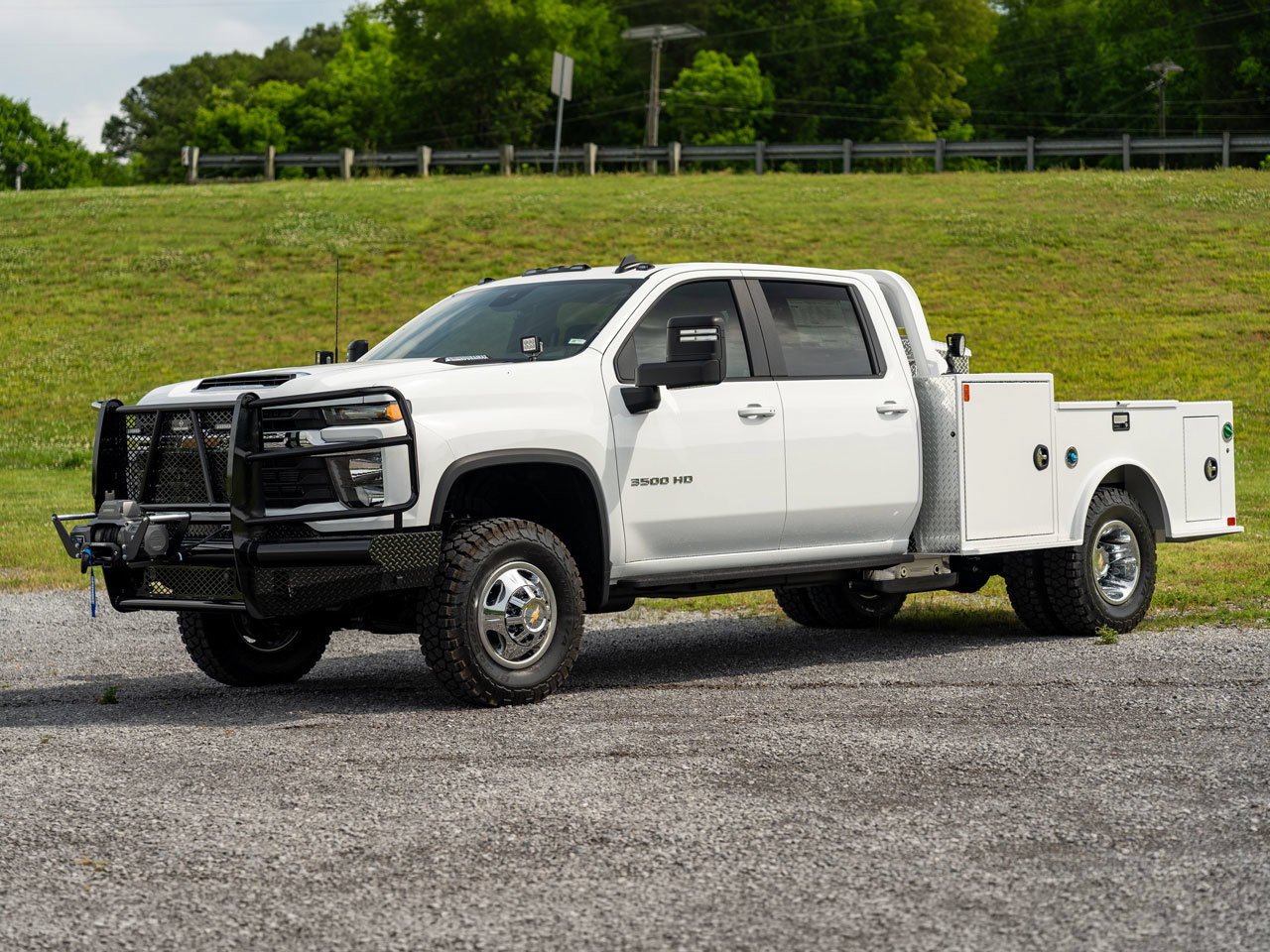 New 2026 Chevrolet Silverado 3500 LT w/ Convenience Package AWD/4WD image 4