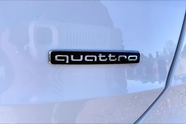 Used 2023 Audi Q3 2.0T Premium w/ Convenience Package image 31