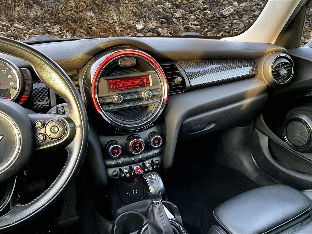 Used 2016 MINI Cooper S image 6