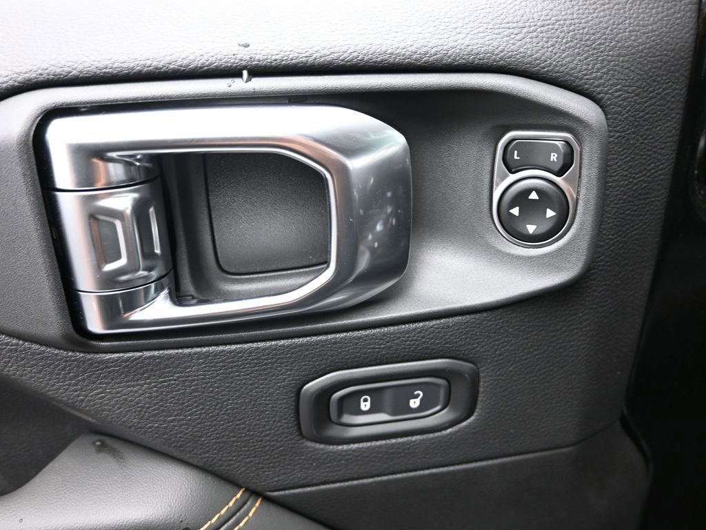 New 2025 Jeep Wrangler Sahara image 11