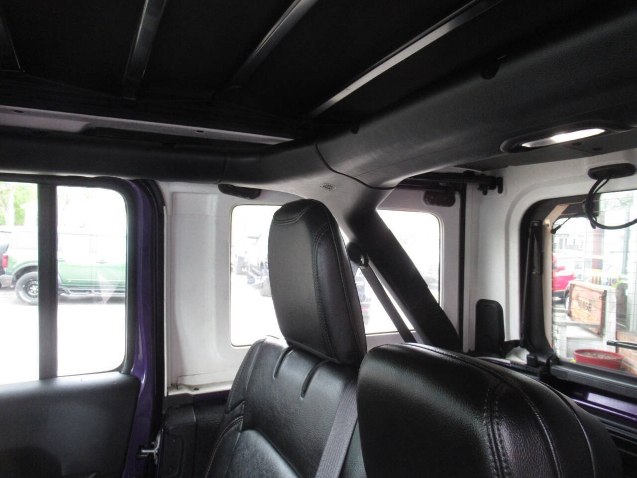 Used 2023 Jeep Wrangler Unlimited Rubicon 392 AWD/4WD image 25