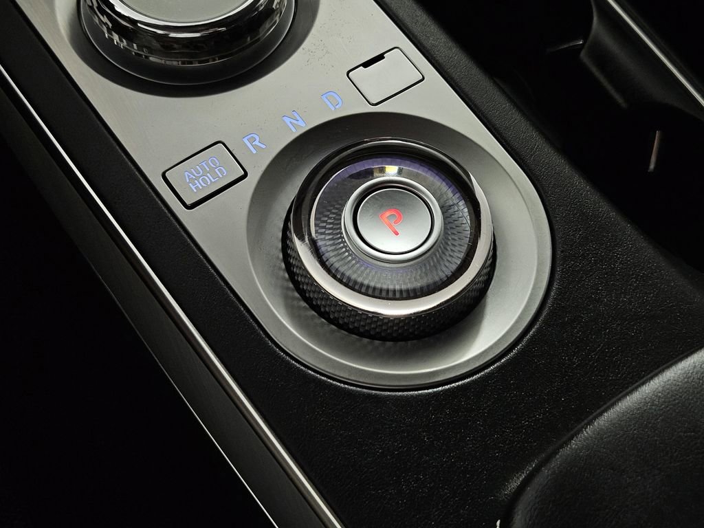 Used 2024 Genesis Electrified GV70 AWD/4WD image 16