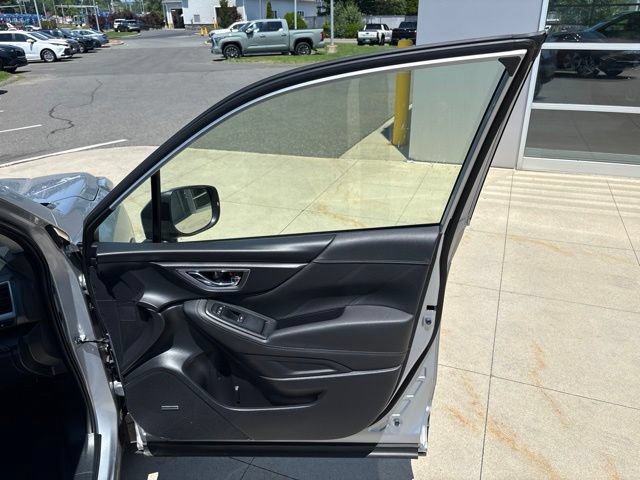 Used 2023 Subaru Forester Touring AWD/4WD image 34