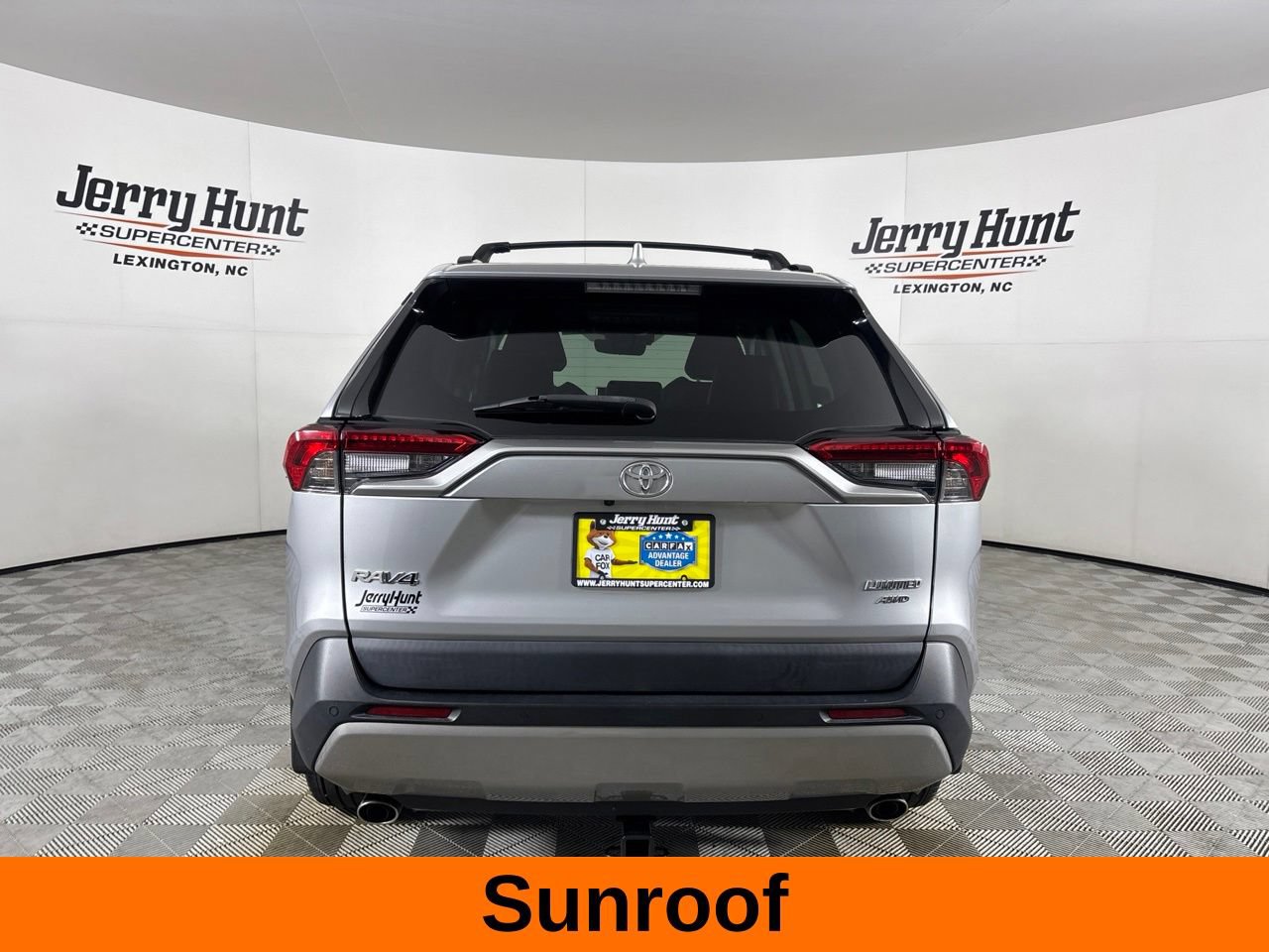 Used 2022 Toyota RAV4 Limited w/ Limited Grade Weather Package AWD/4WD image 6