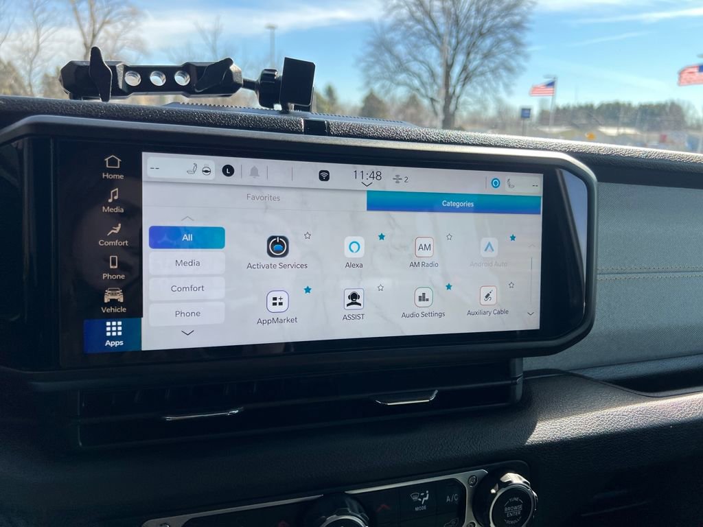 Used 2024 Jeep Wrangler Willys image 8