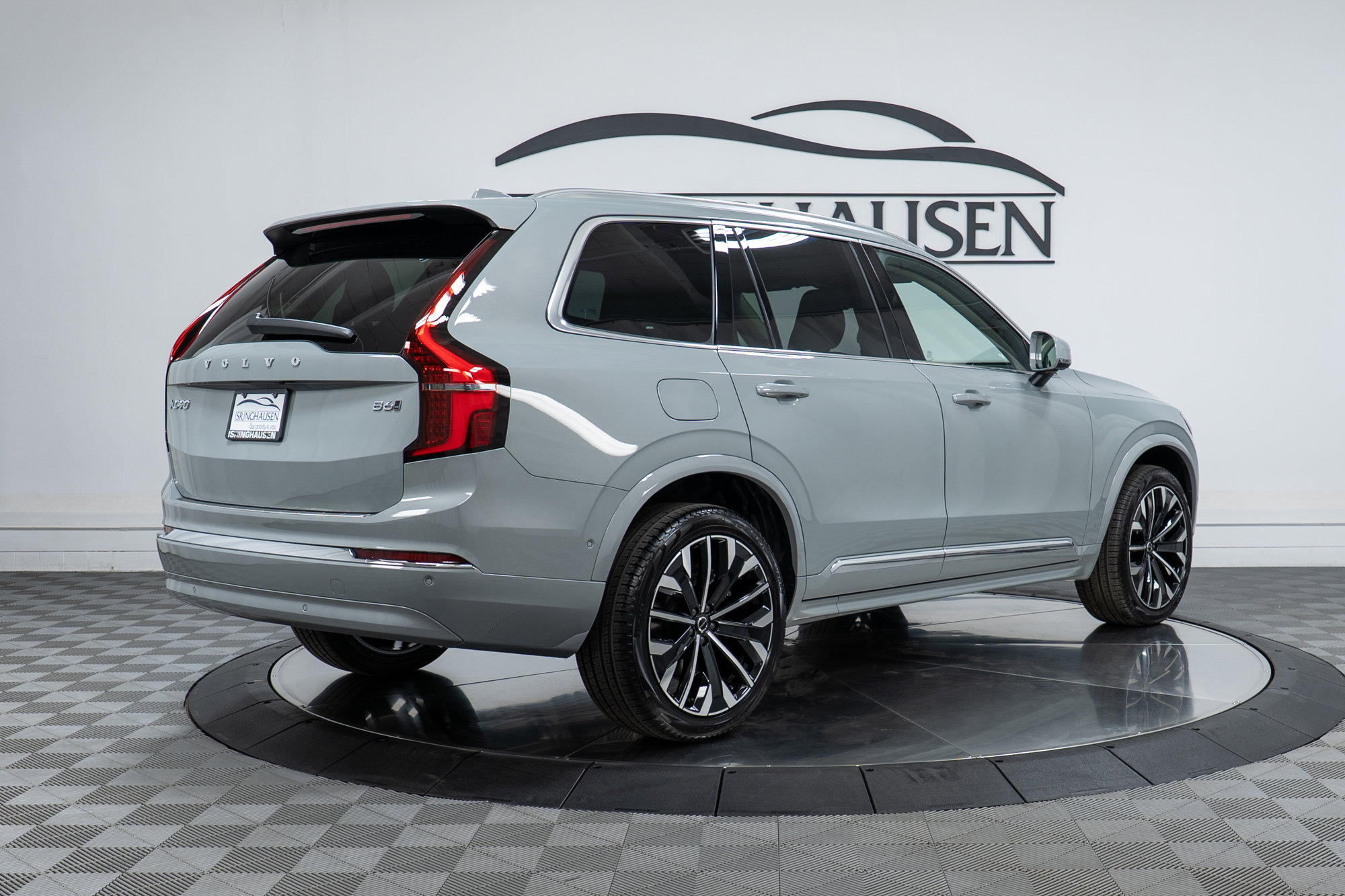 New 2026 Volvo XC90 B6 Plus w/ Protection Package Premier image 5