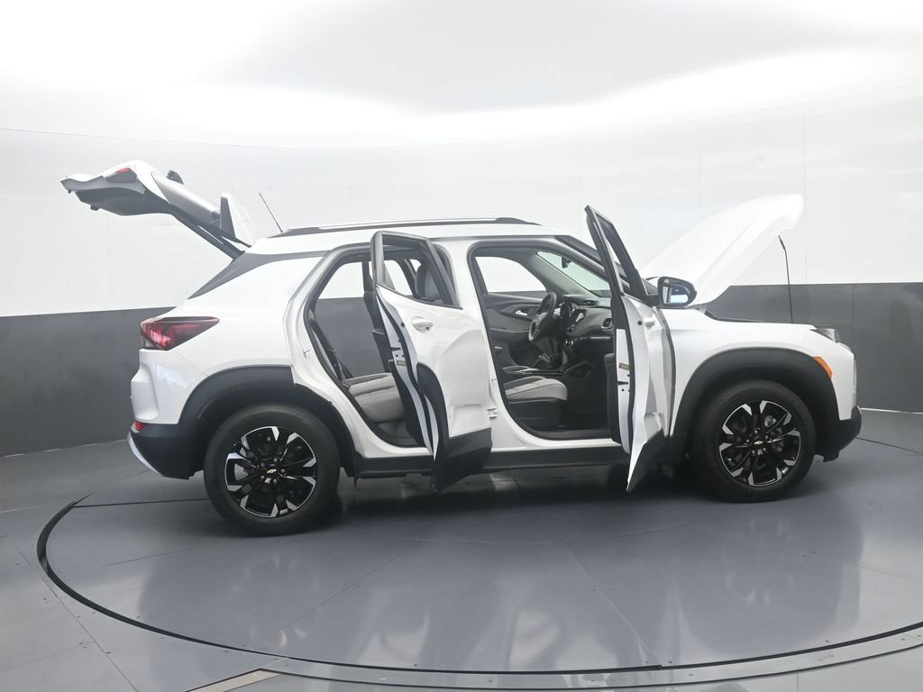 Used 2021 Chevrolet TrailBlazer LT w/ Sun and Liftgate Package FWD image 72