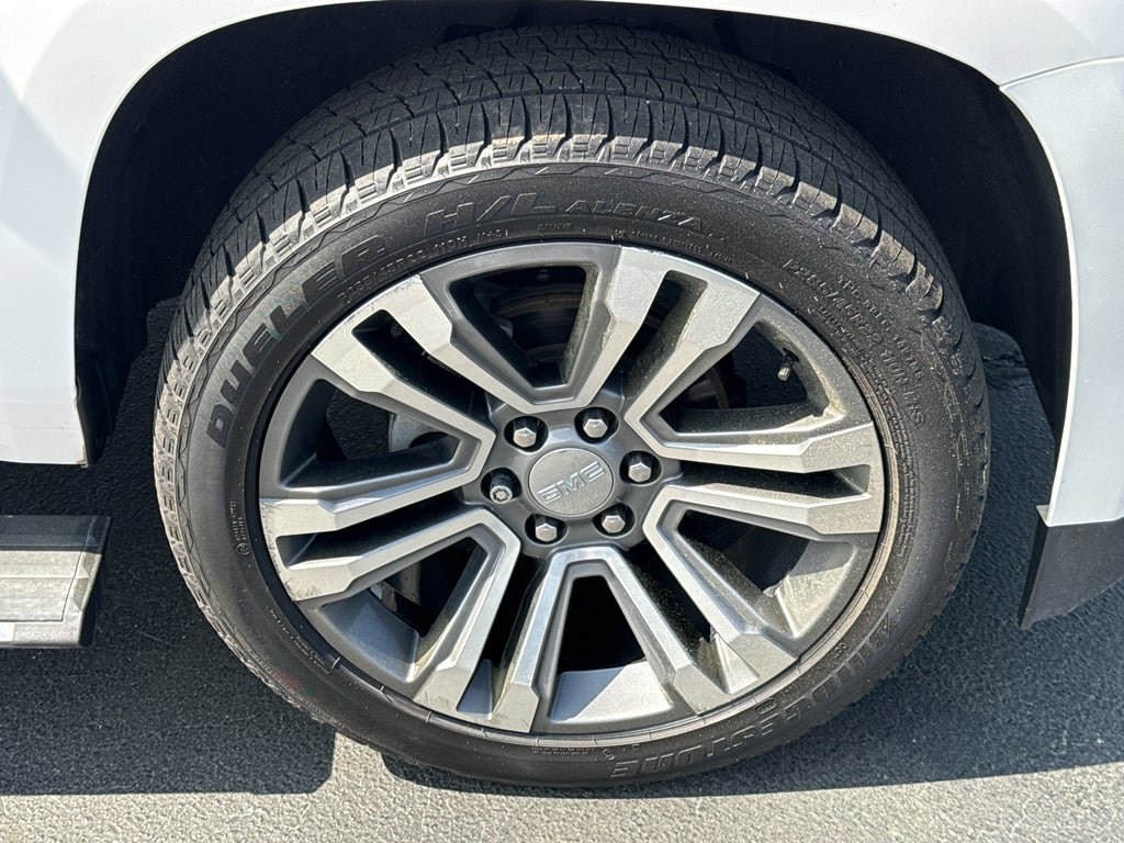 Used 2019 GMC Yukon Denali w/ Denali Ultimate Package image 37