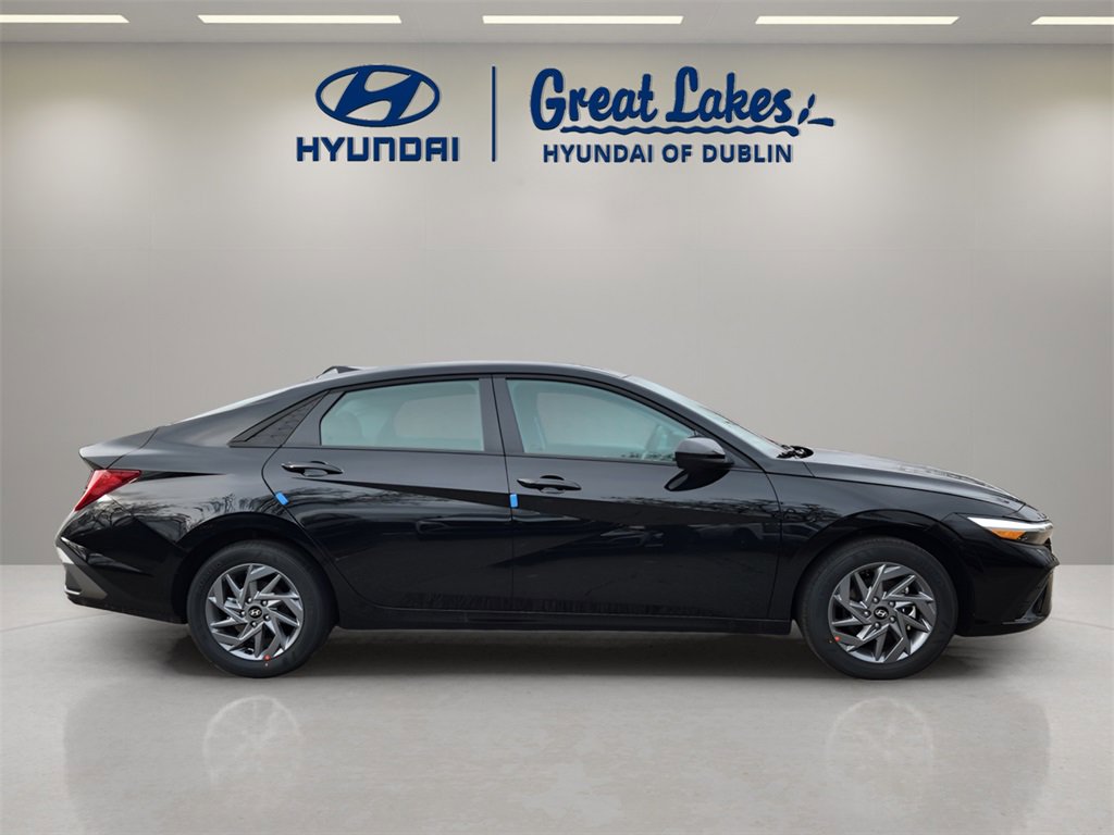 New 2026 Hyundai Elantra Blue image 6