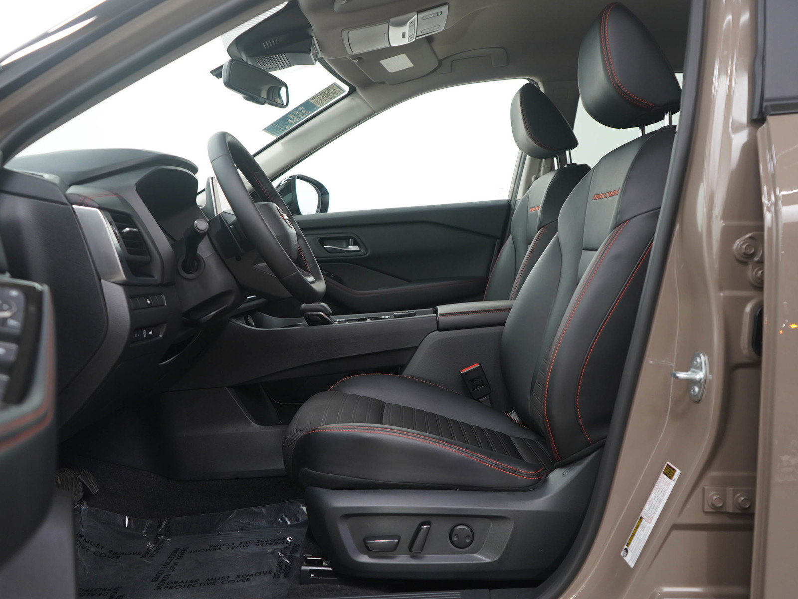 Used 2025 Nissan Rogue SV w/ Rock Creek Premium Package image 25