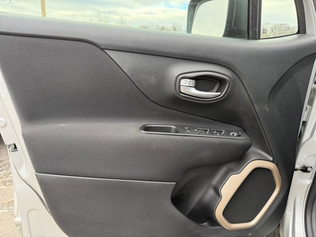 Used 2017 Jeep Renegade Sport w/ Power & Air Group image 34