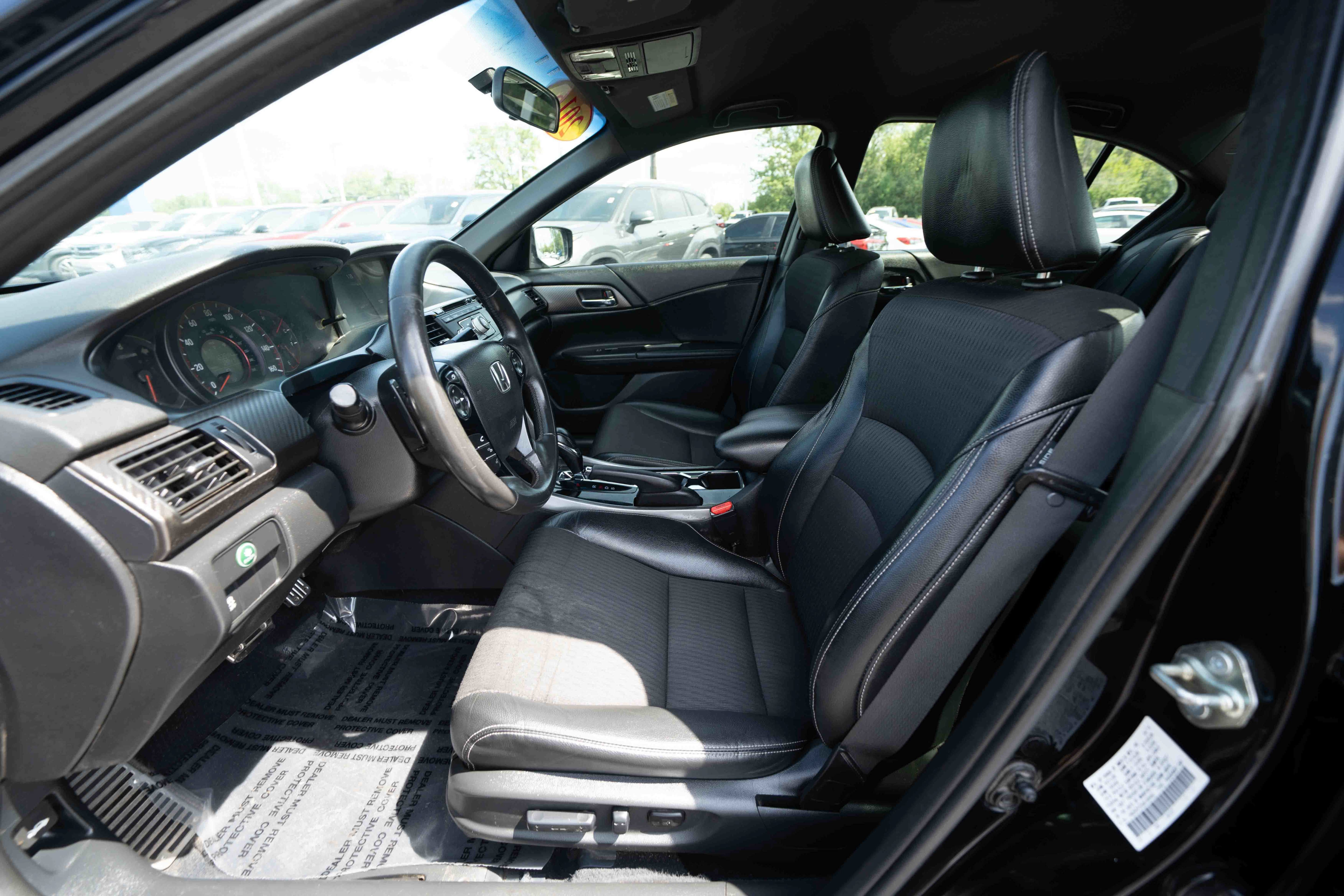 Used 2016 Honda Accord Sport image 9