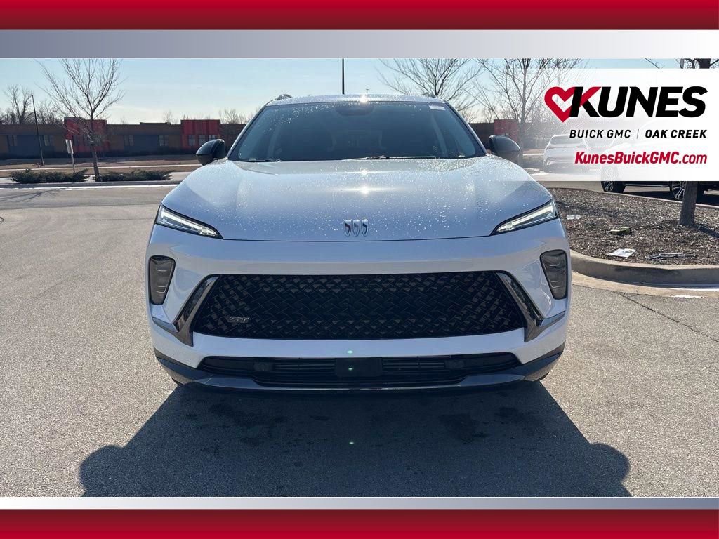 New 2025 Buick Envision Sport Touring image 4