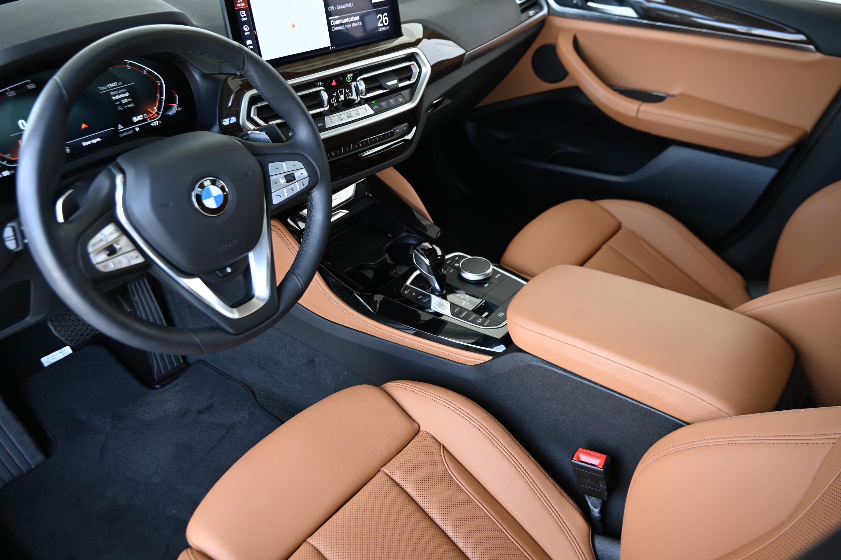 Certified 2025 BMW X4 xDrive30i AWD/4WD image 12