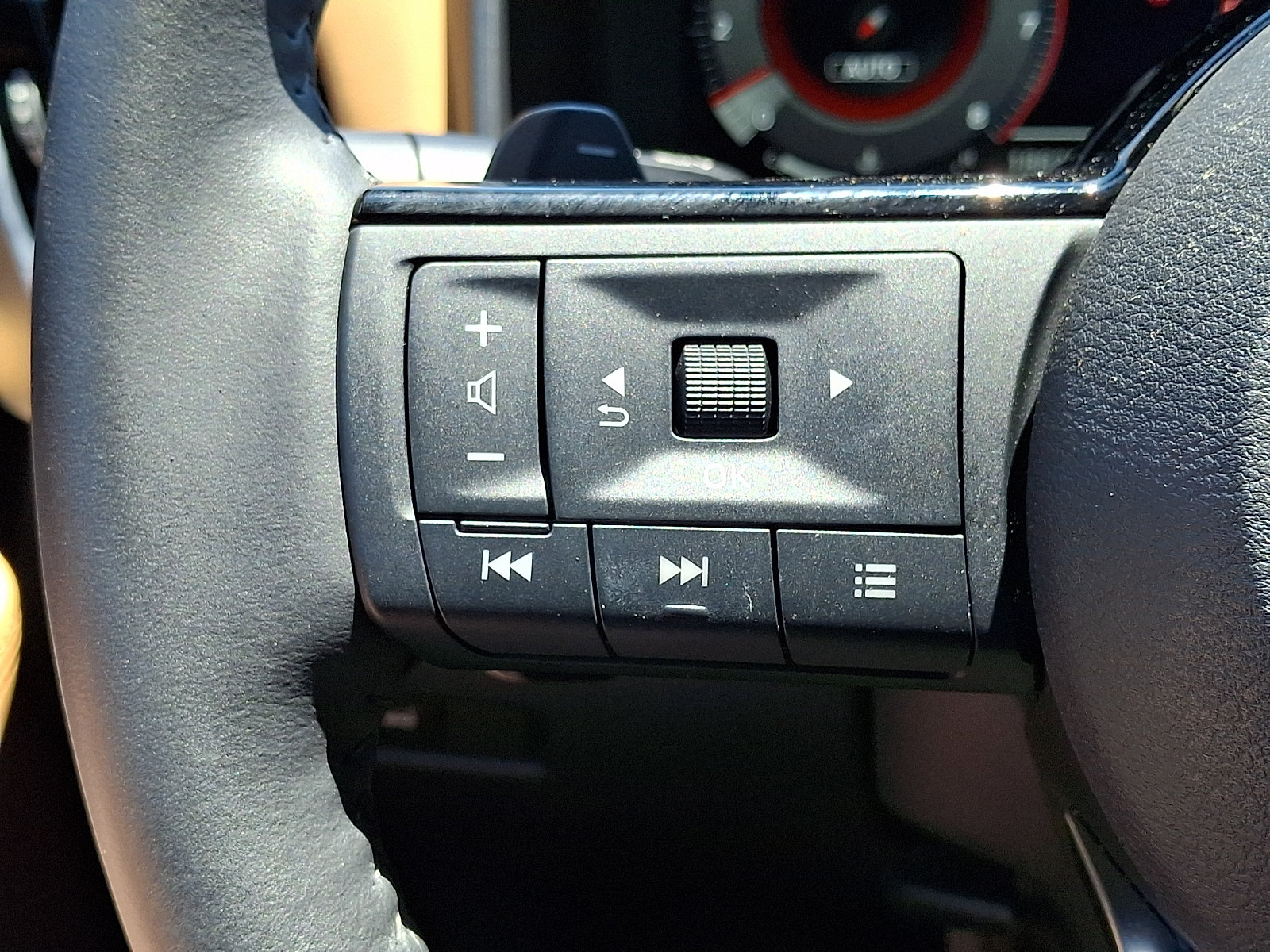Certified 2023 Nissan Rogue Platinum w/ Platinum Premium Package AWD/4WD image 26
