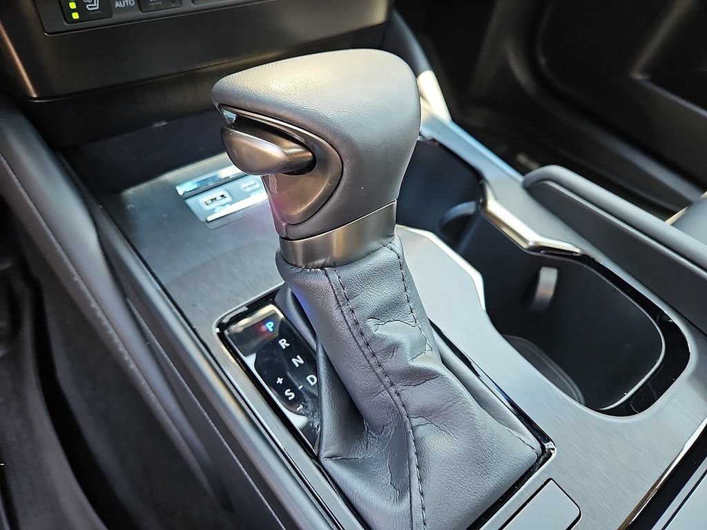 Certified 2023 Lexus ES 250 w/ Premium Package AWD/4WD image 17