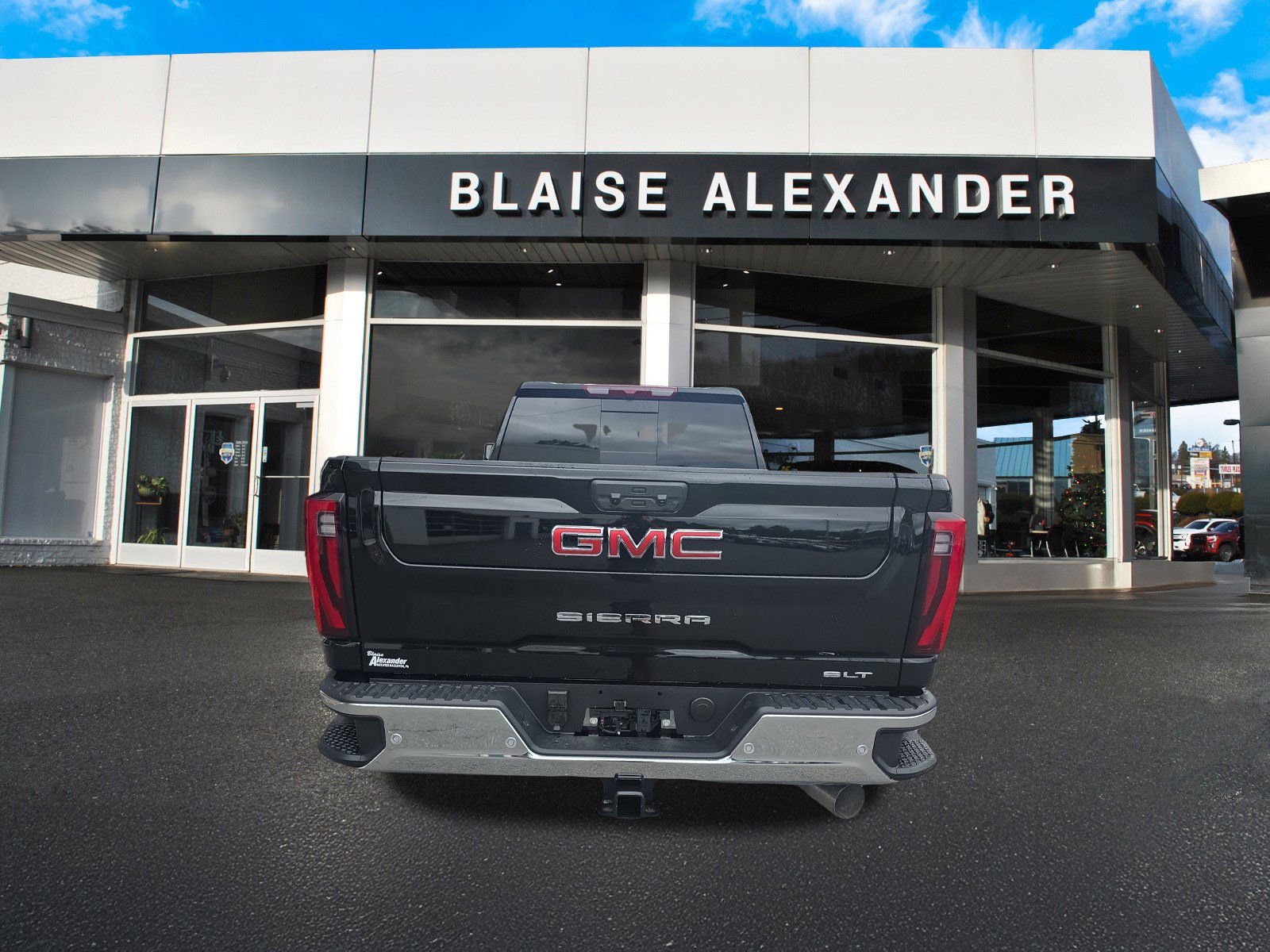 New 2025 GMC Sierra 2500 SLT w/ SLT Convenience Package AWD/4WD image 4