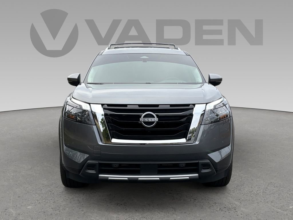 Used 2025 Nissan Pathfinder Platinum FWD image 29