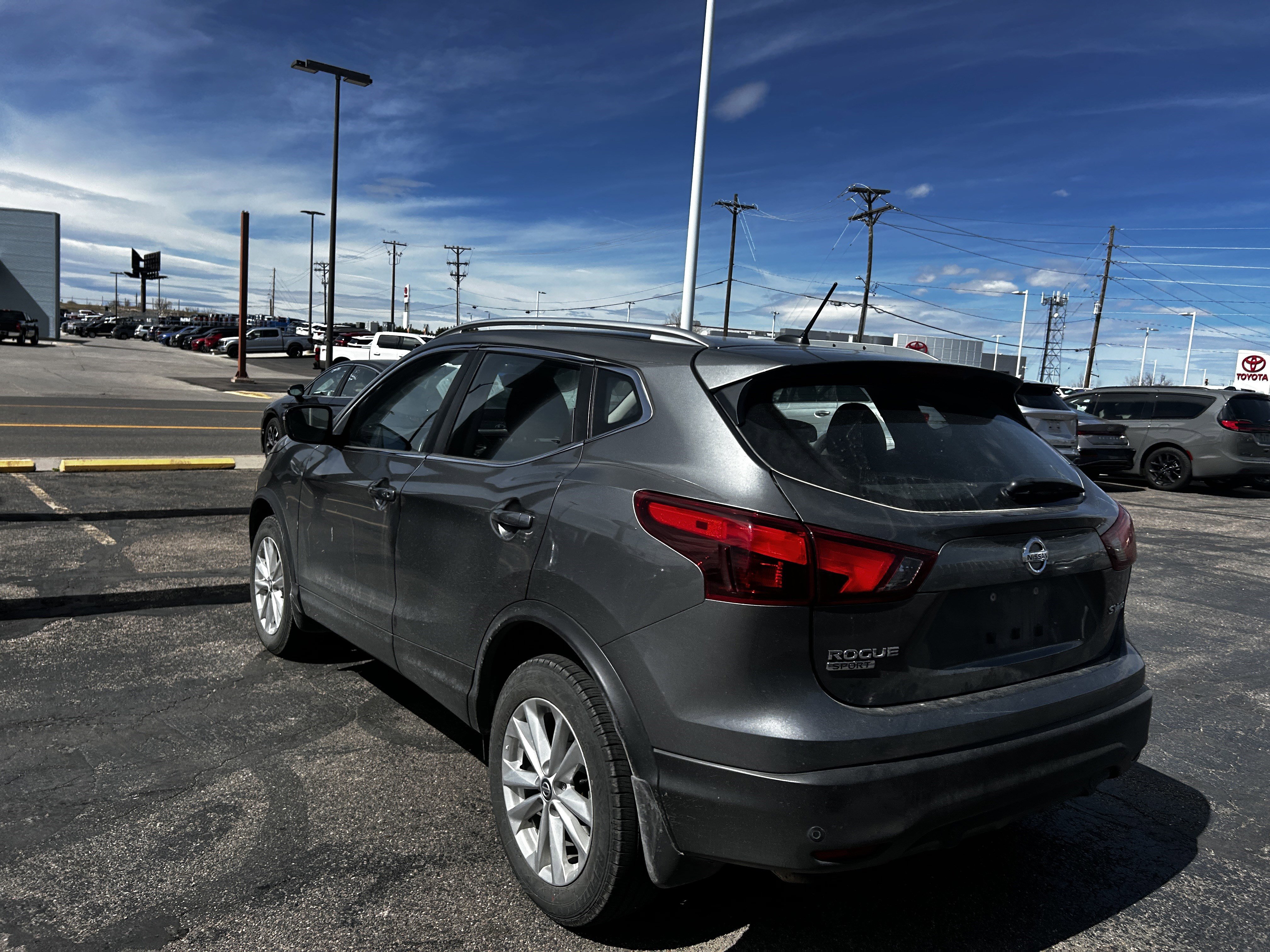 Used 2019 Nissan Rogue Sport SV w/ All-Weather Package image 3