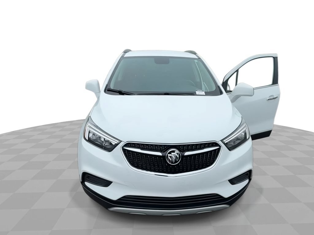Certified 2022 Buick Encore Preferred w/ Safety Package FWD image 3