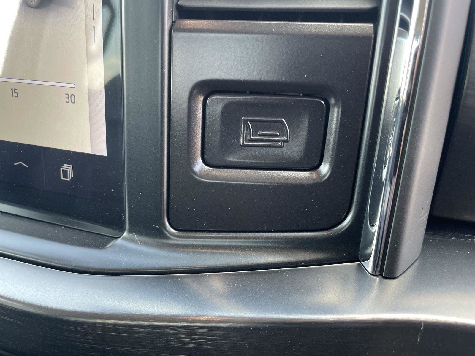 New 2026 Ford F350 Lariat RWD image 30