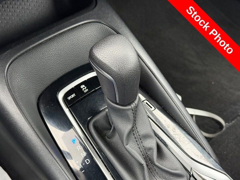 Used 2021 Toyota Corolla SE w/ SE Premium Package image 26
