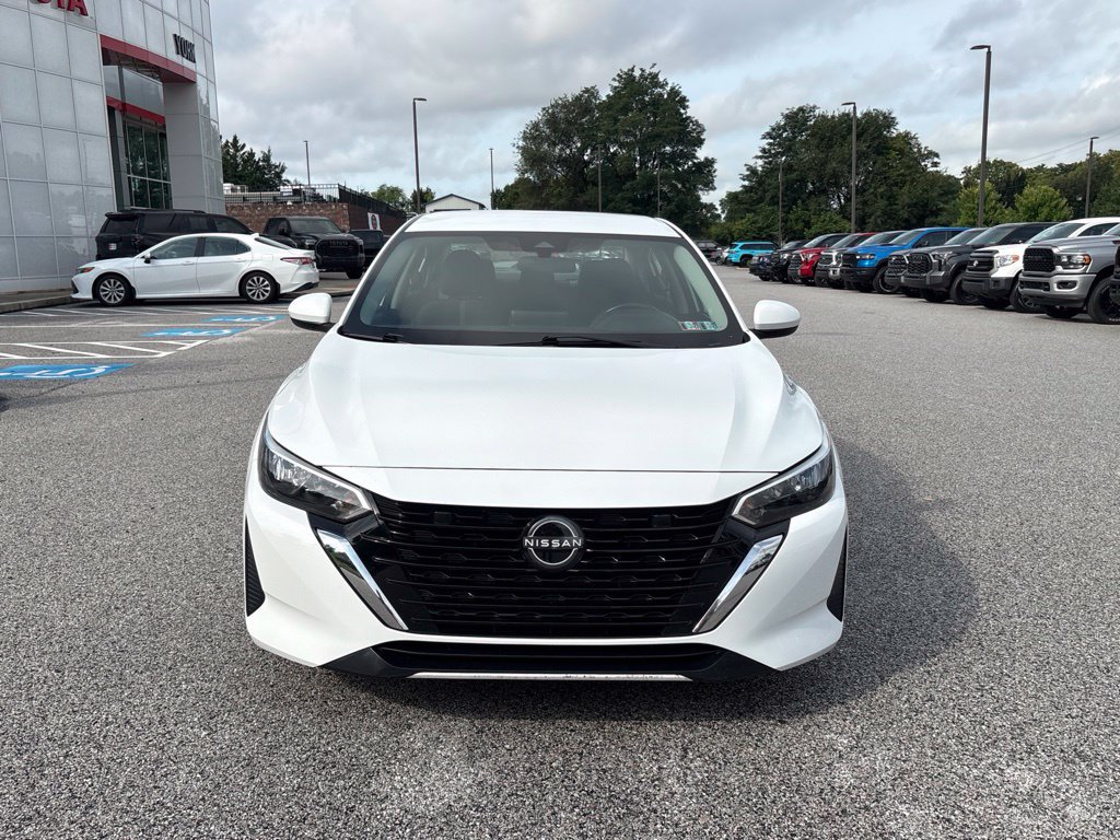 Used 2025 Nissan Sentra SV w/ All-Weather Package FWD image 8