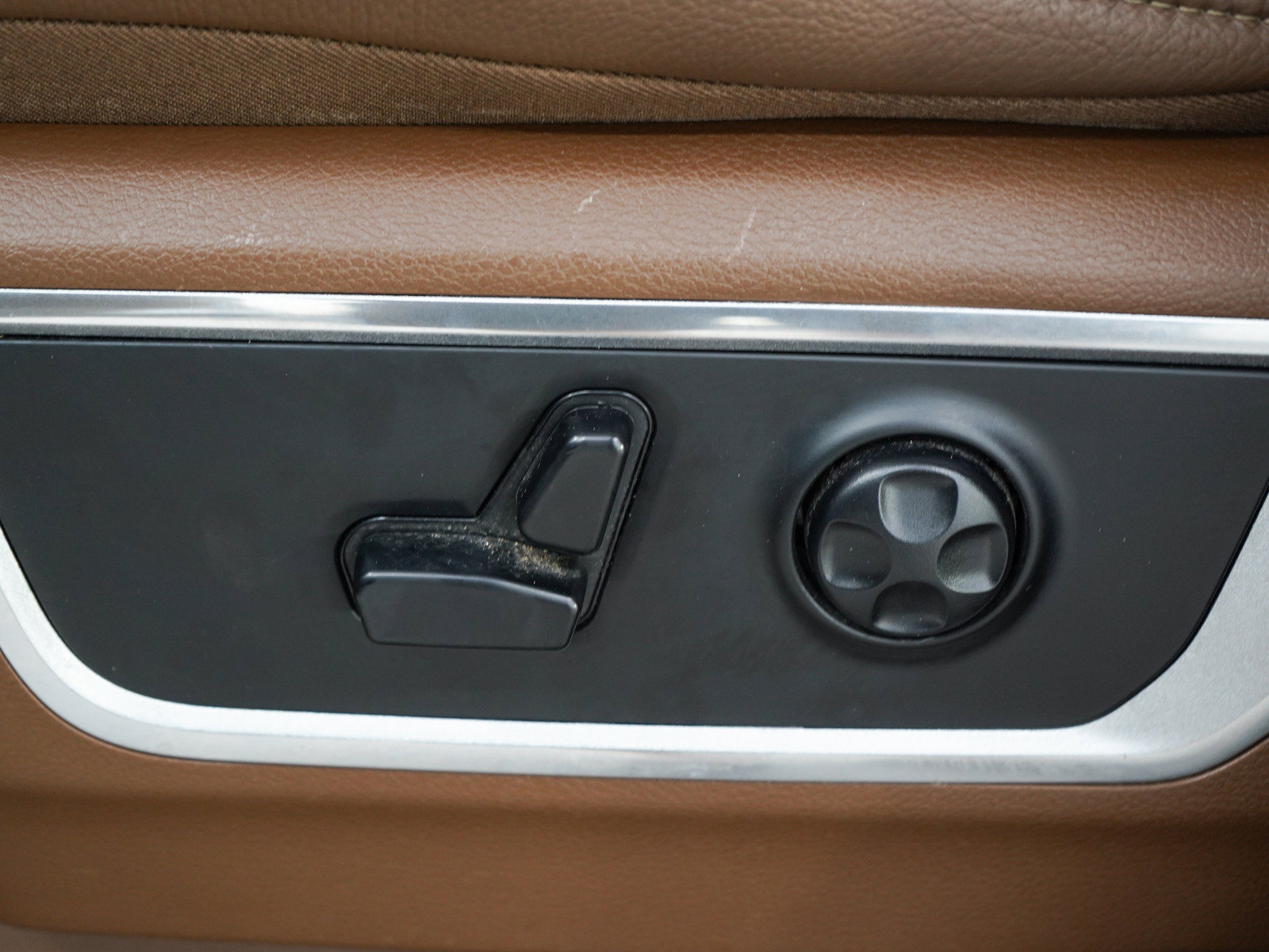 Used 2021 RAM 1500 Limited AWD/4WD image 26