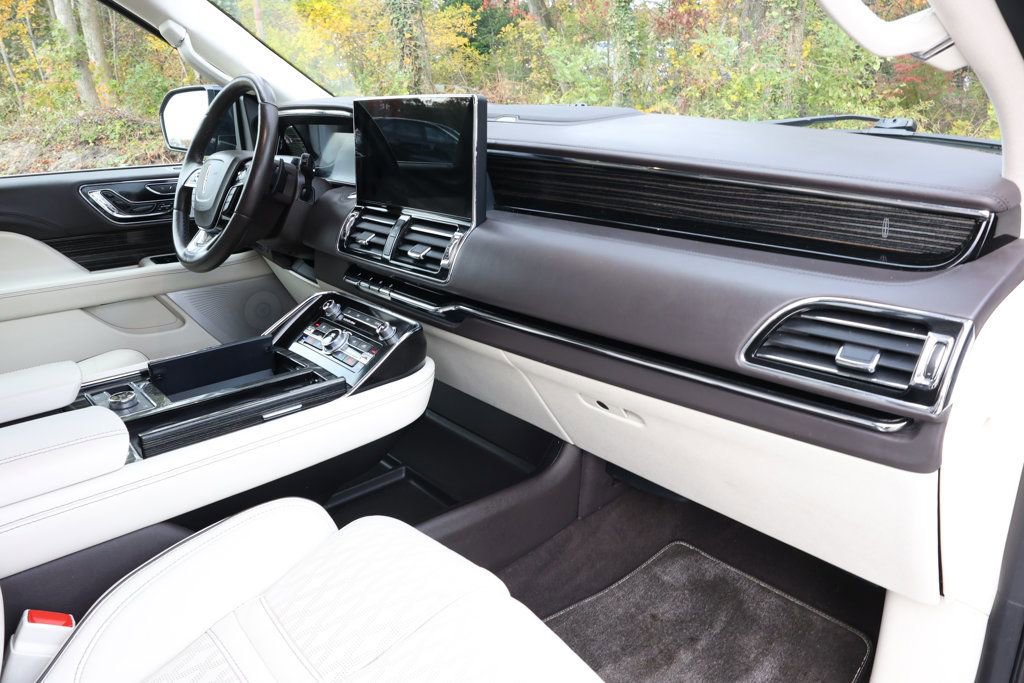Used 2024 Lincoln Navigator Black Label image 26