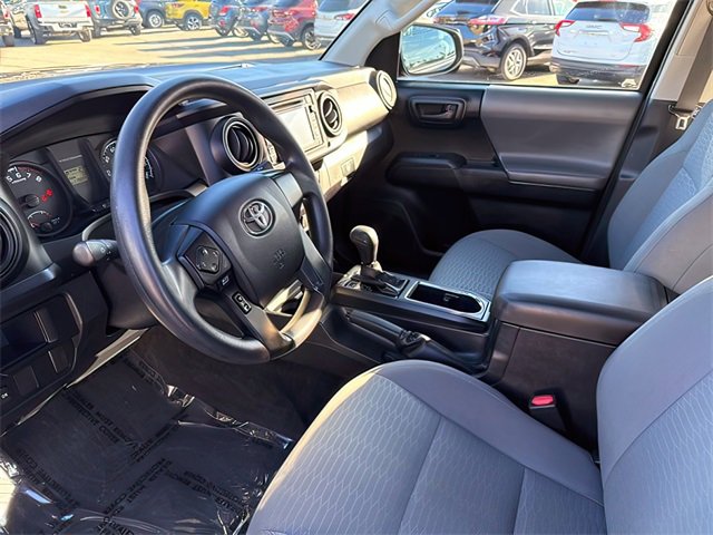 Used 2017 Toyota Tacoma SR image 14