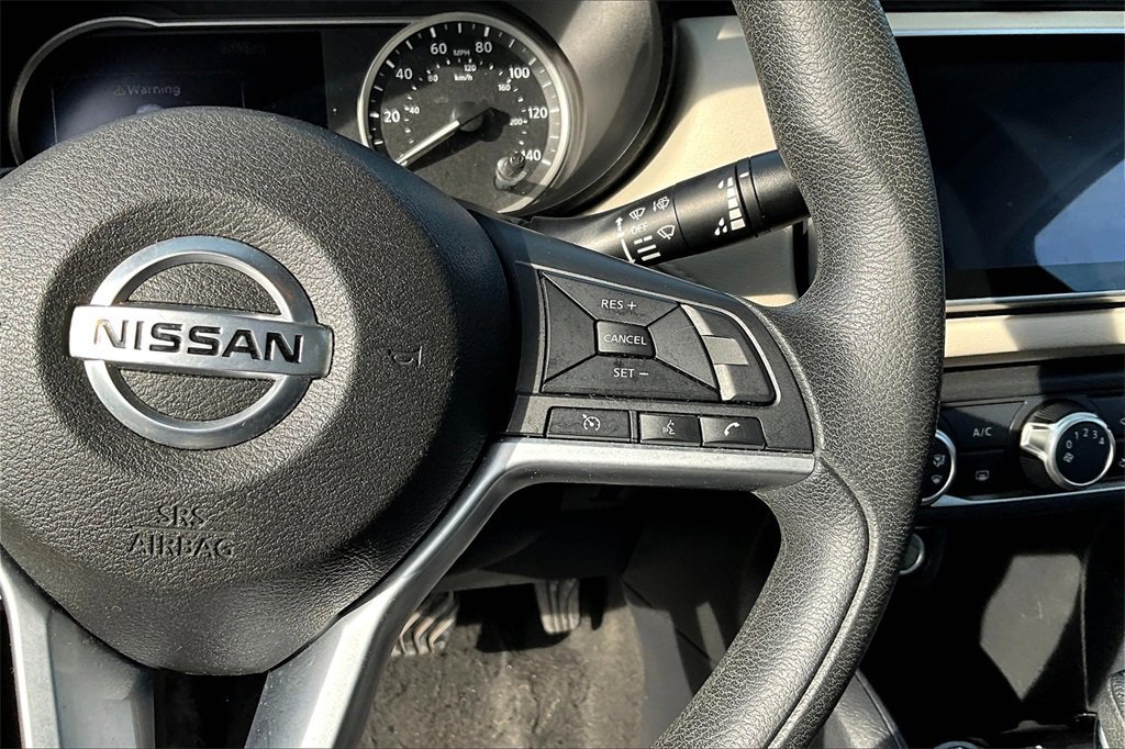 Used 2021 Nissan Versa SV image 17