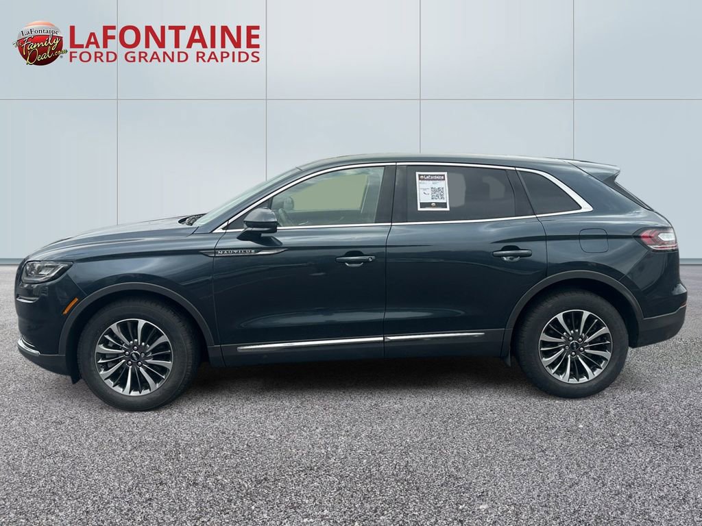 Used 2023 Lincoln Nautilus Reserve w/ Class II Trailer Tow Package image 4