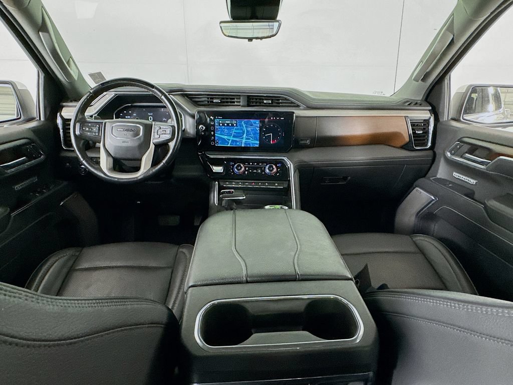 Used 2024 GMC Sierra 1500 Denali w/ Technology Package AWD/4WD image 33
