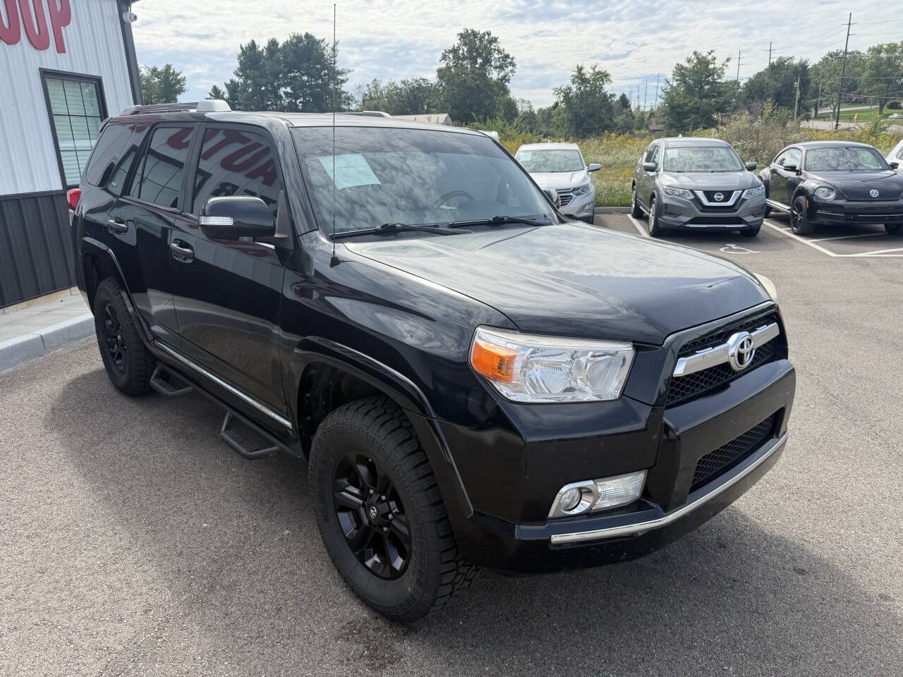 Used 2011 Toyota 4Runner SR5 w/ Premium Pkg w/Leather AWD/4WD image 5