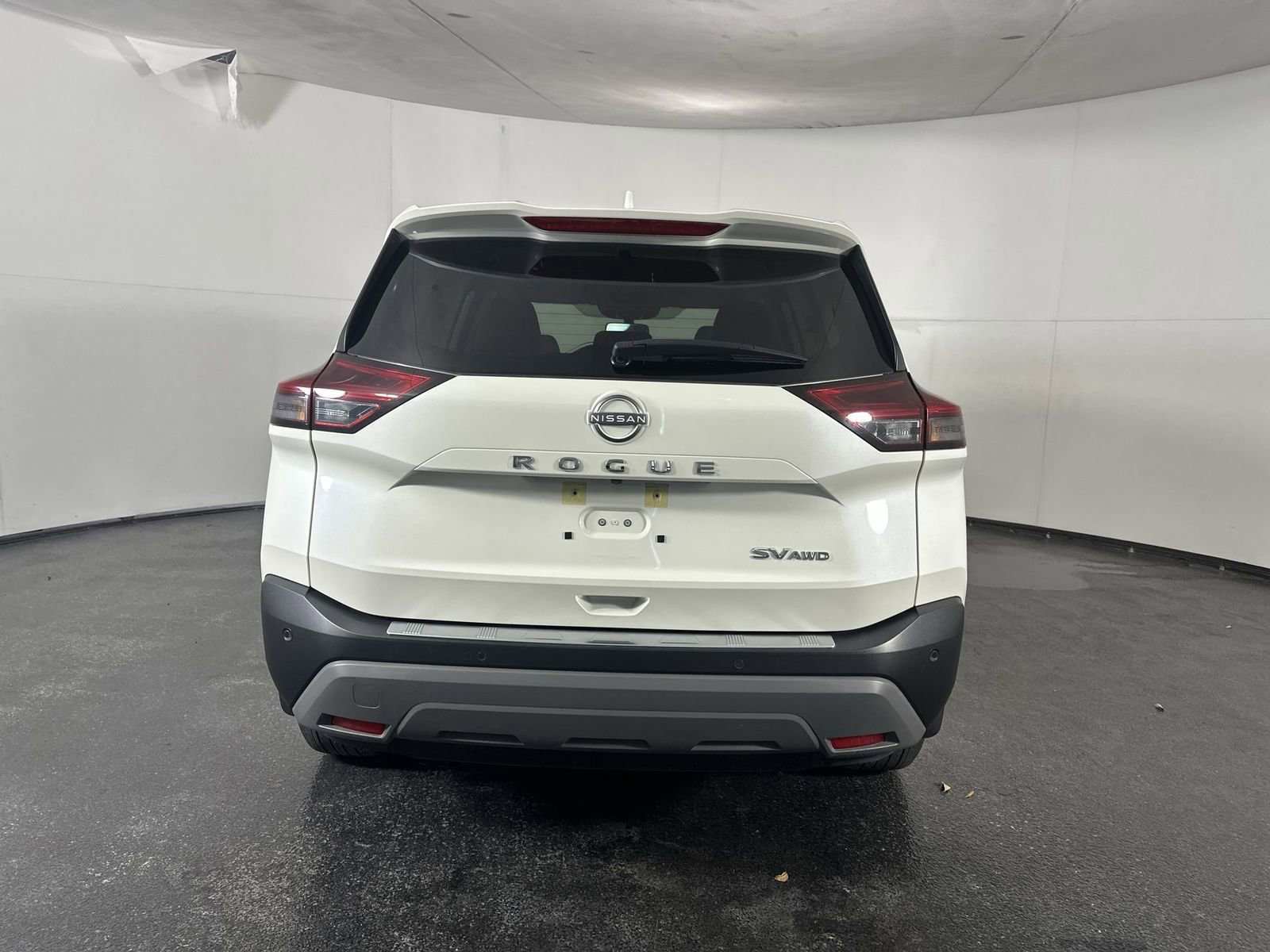 Used 2023 Nissan Rogue SV image 10