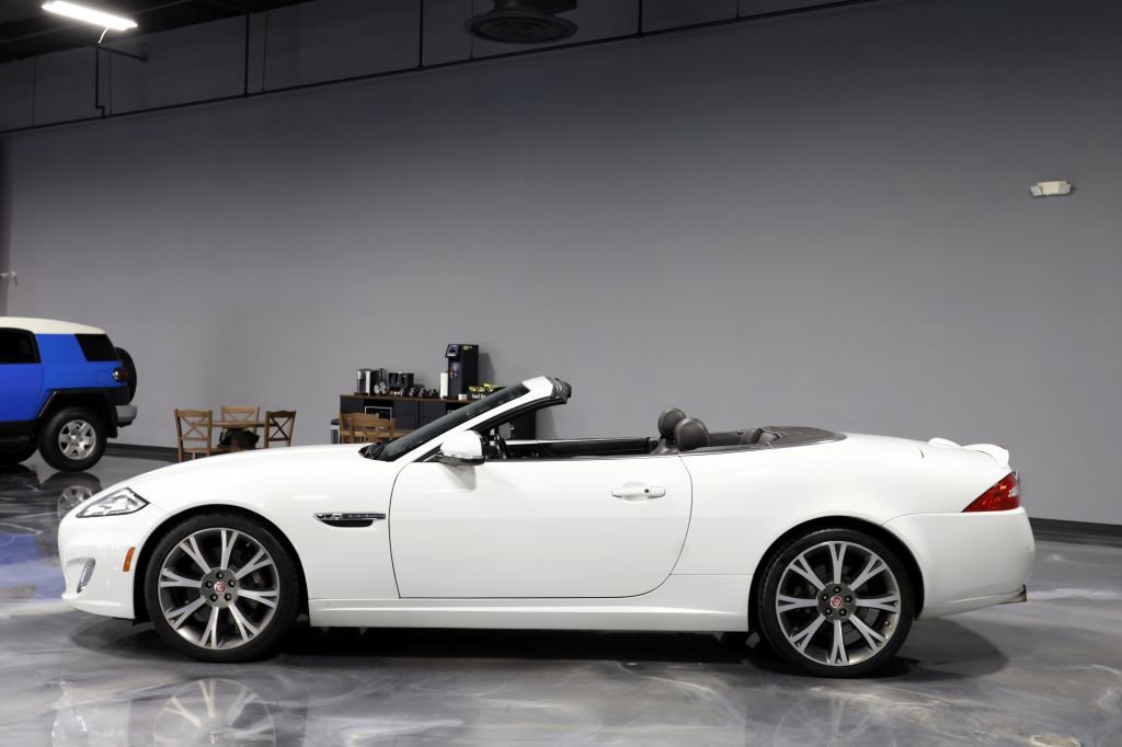 Used 2015 Jaguar XK Convertible RWD image 4