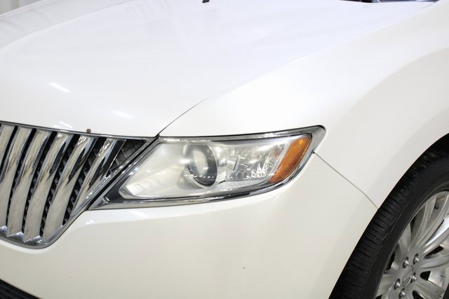 Used 2012 Lincoln MKX AWD image 36