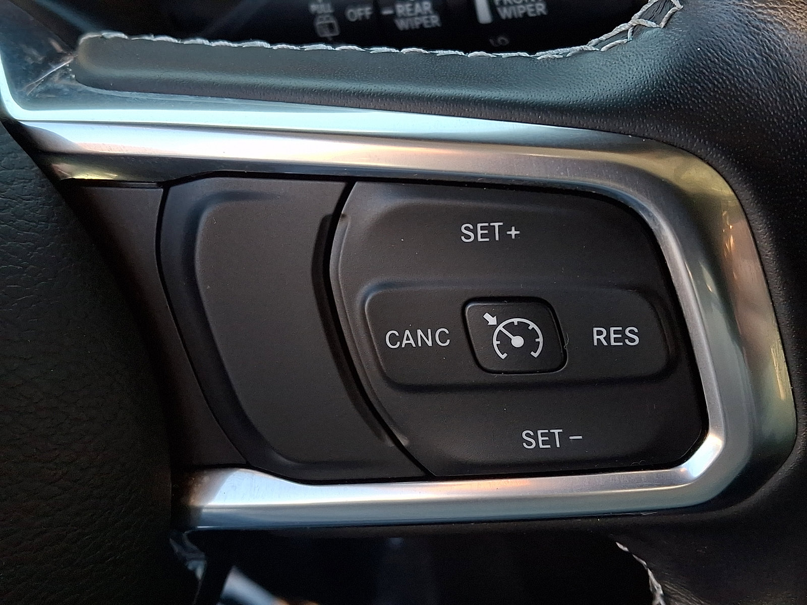 Used 2022 Jeep Wrangler Unlimited Sahara w/ Cold Weather Group image 27